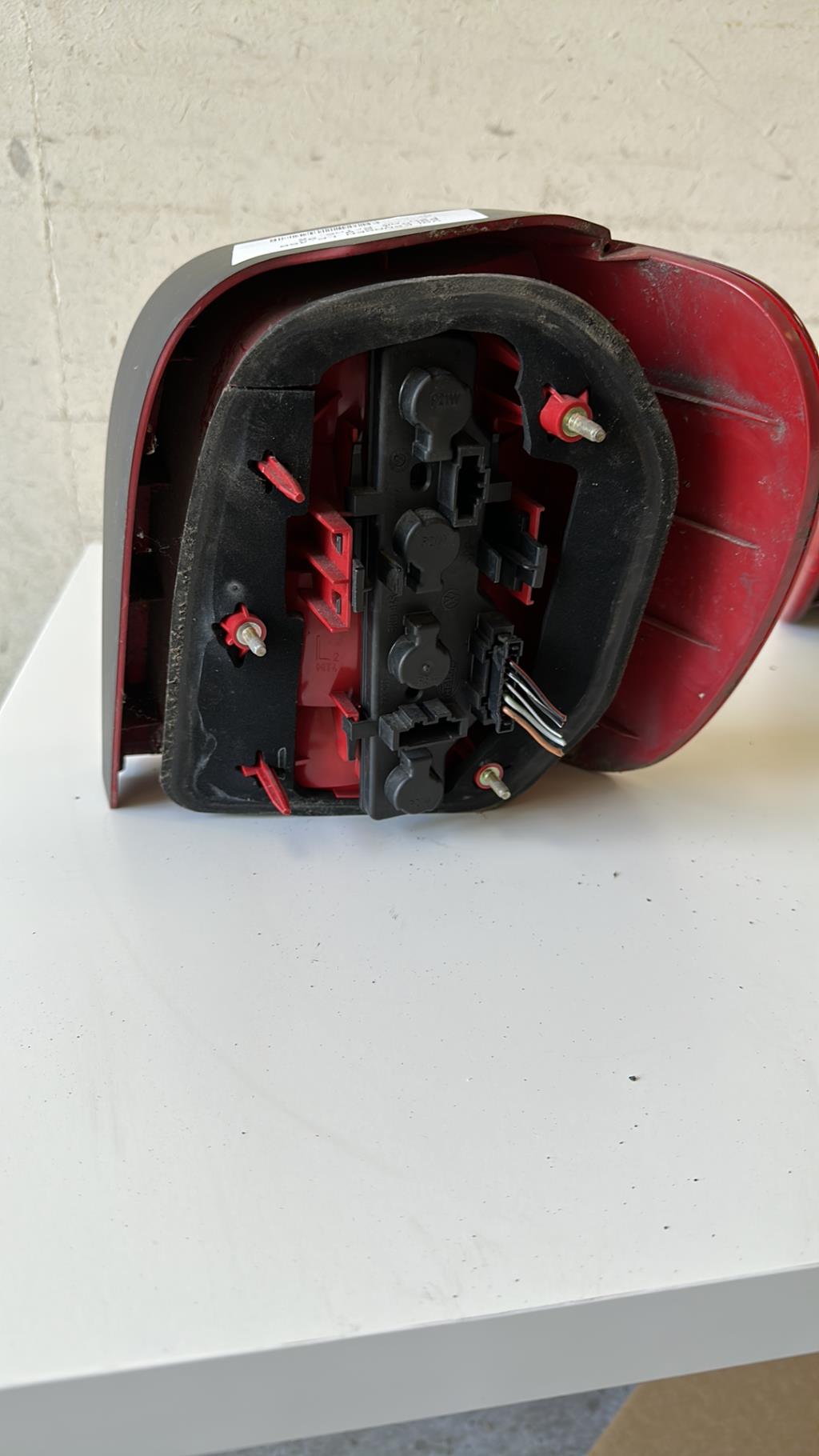 Fanale posteriore principale sinistro (luci) VOLKSWAGEN POLO 1  - 1
