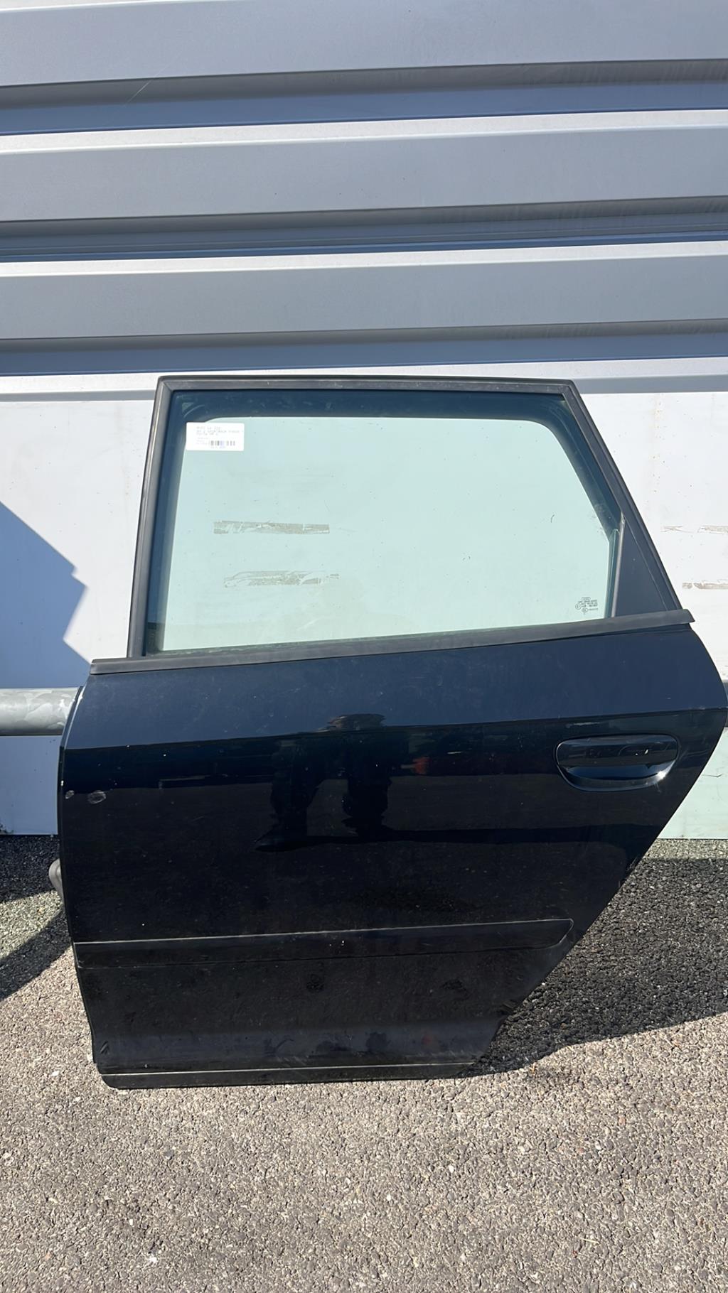 Porte arriere gauche AUDI A3 2 SPORTBACK PHASE 1 Essence - 1