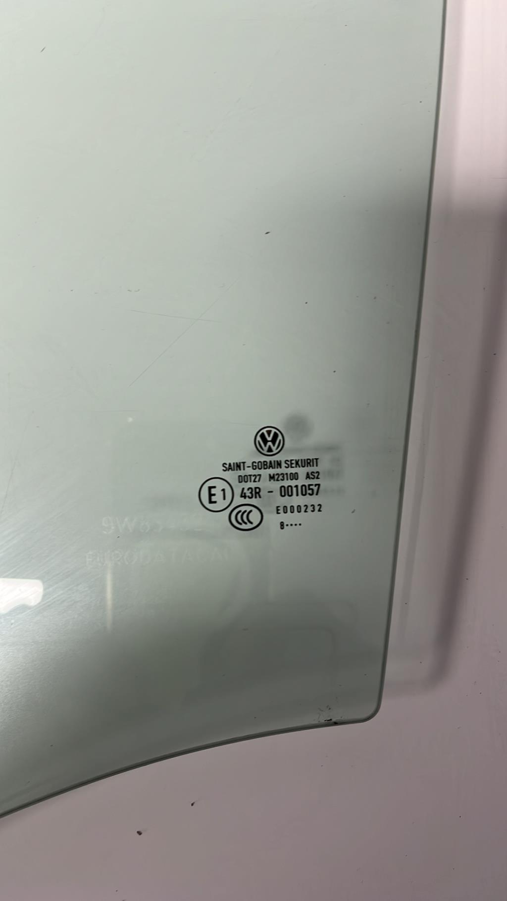 Vetro posteriore sinistro VOLKSWAGEN GOLF PLUS PHASE 1 Gasolina - 1