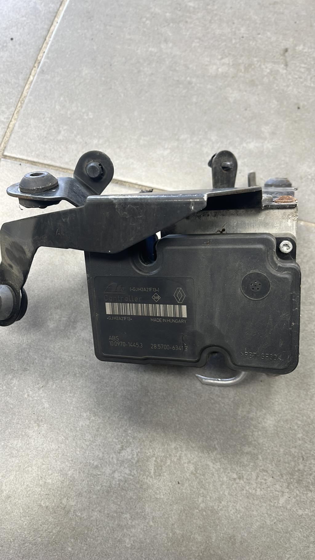 Blocco ABS (antibloccaggio freni) RENAULT MEGANE 3 PHASE 1 Diésel - 1