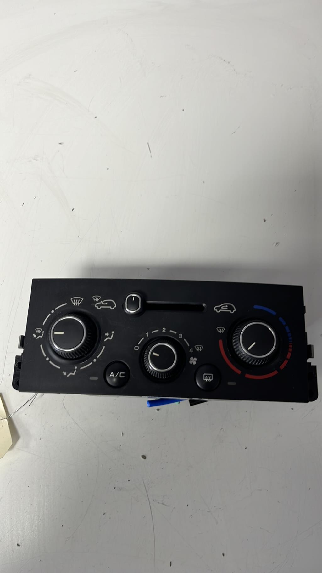 Commande chauffage PEUGEOT 207 PHASE 2 Essence - 1