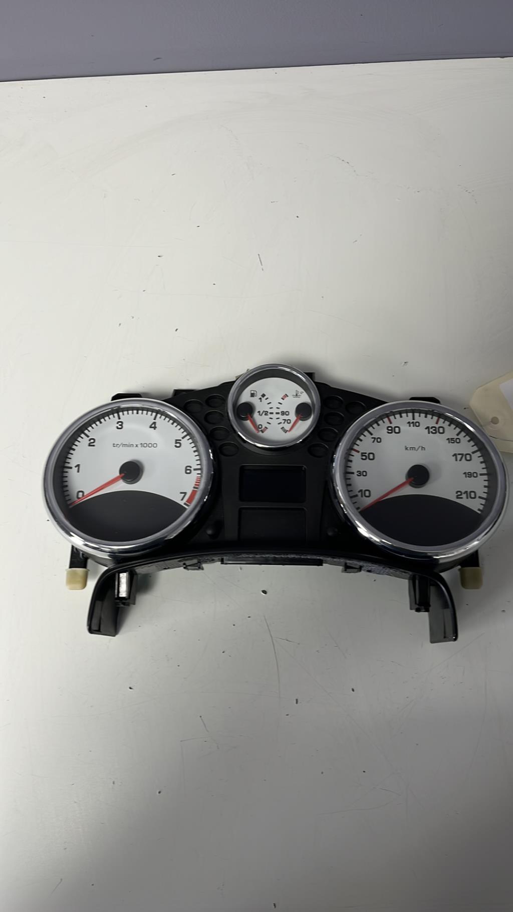 Compteur PEUGEOT 207 PHASE 2 Essence - 1
