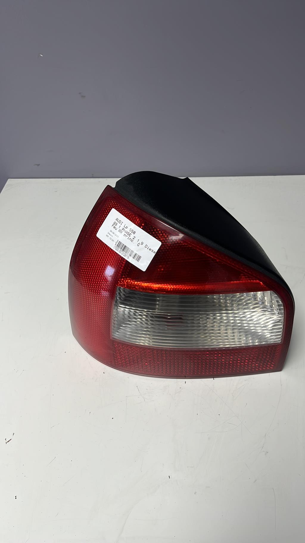 Fanale posteriore principale sinistro (luci) AUDI A3 1 PHASE 2 Diésel - 1