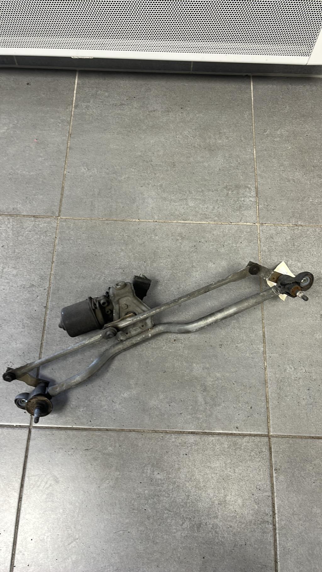 Motore tergicristallo anteriore RENAULT CLIO 2 PHASE 2 Gasolina - 1