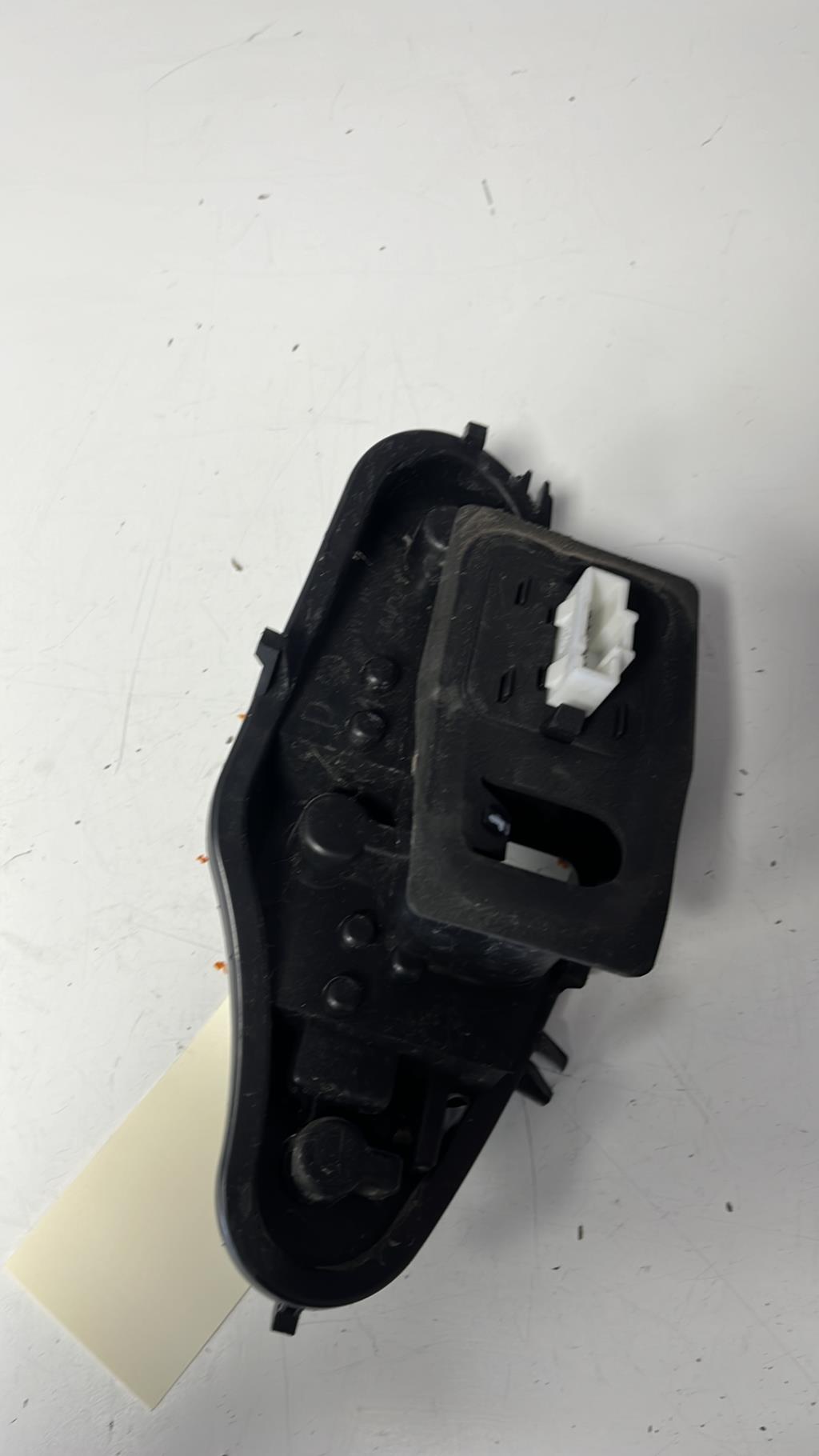 Base portalampade fanale posteriore destro CITROEN C3 2 PHASE 2 Diésel - 1