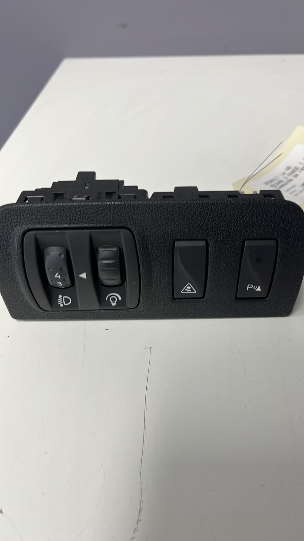 Commande de reglage hauteur de phare RENAULT MEGANE 3 PHASE 1 Diesel - 1