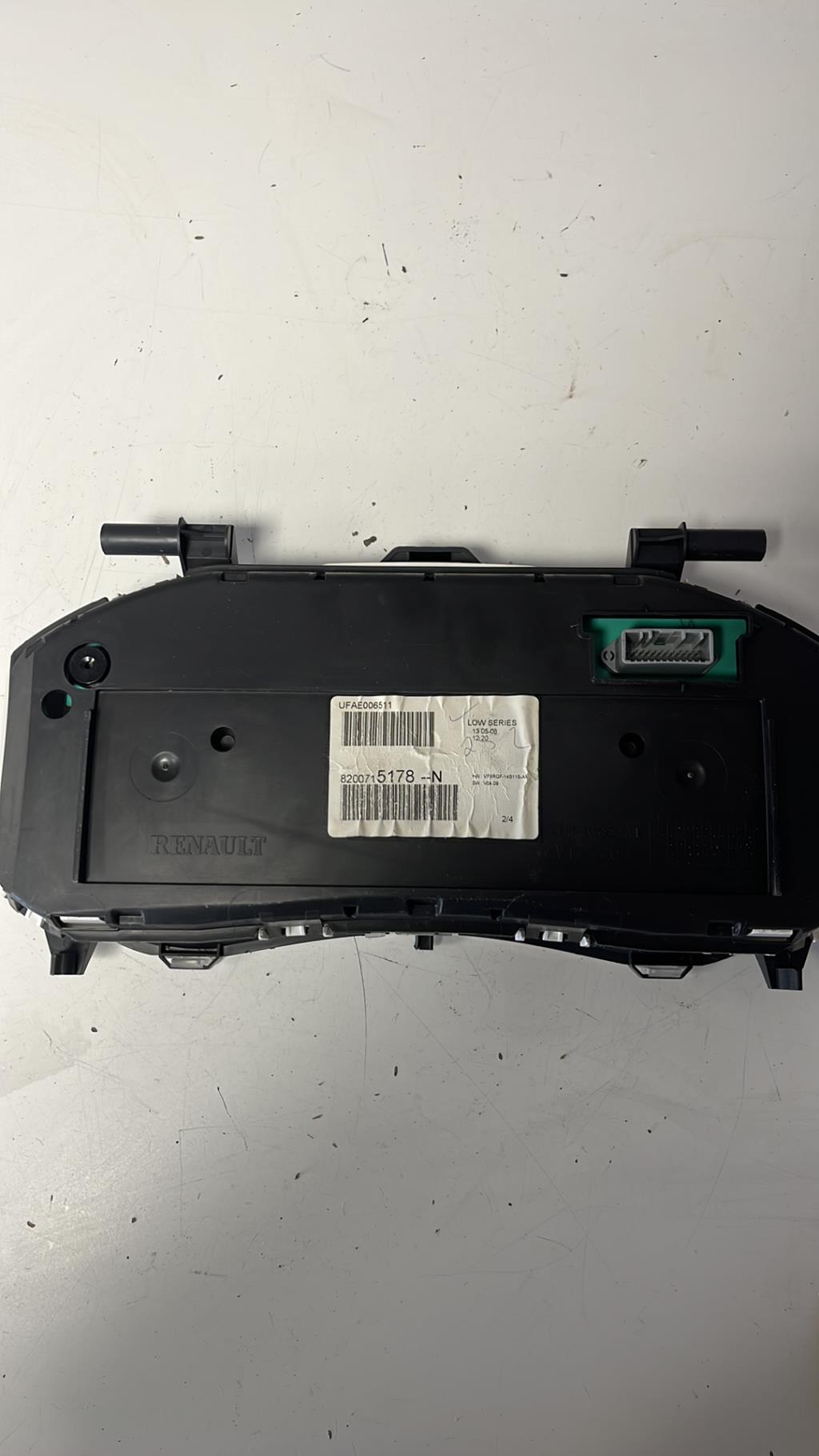 Compteur RENAULT CLIO 3 PHASE 1 Essence - 1
