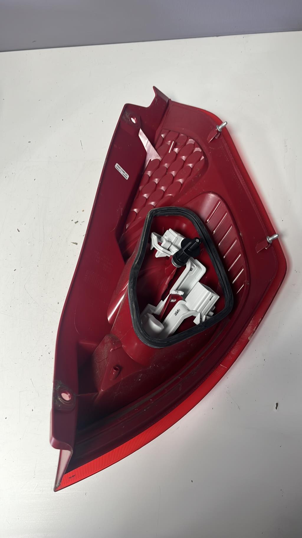 Fanale posteriore principale sinistro (luci) FORD FIESTA 6 PHASE 1  - 1