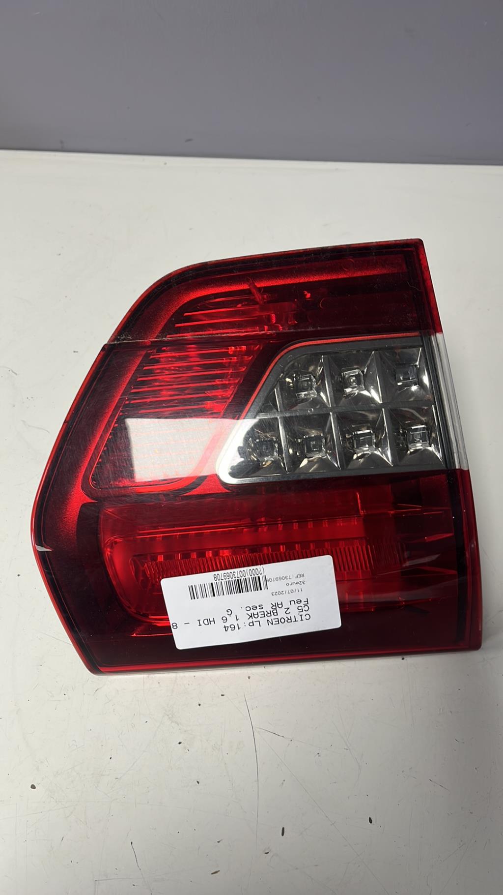 Feu arriere secondaire gauche (feux) CITROEN C5 2 BREAK Diesel - 1
