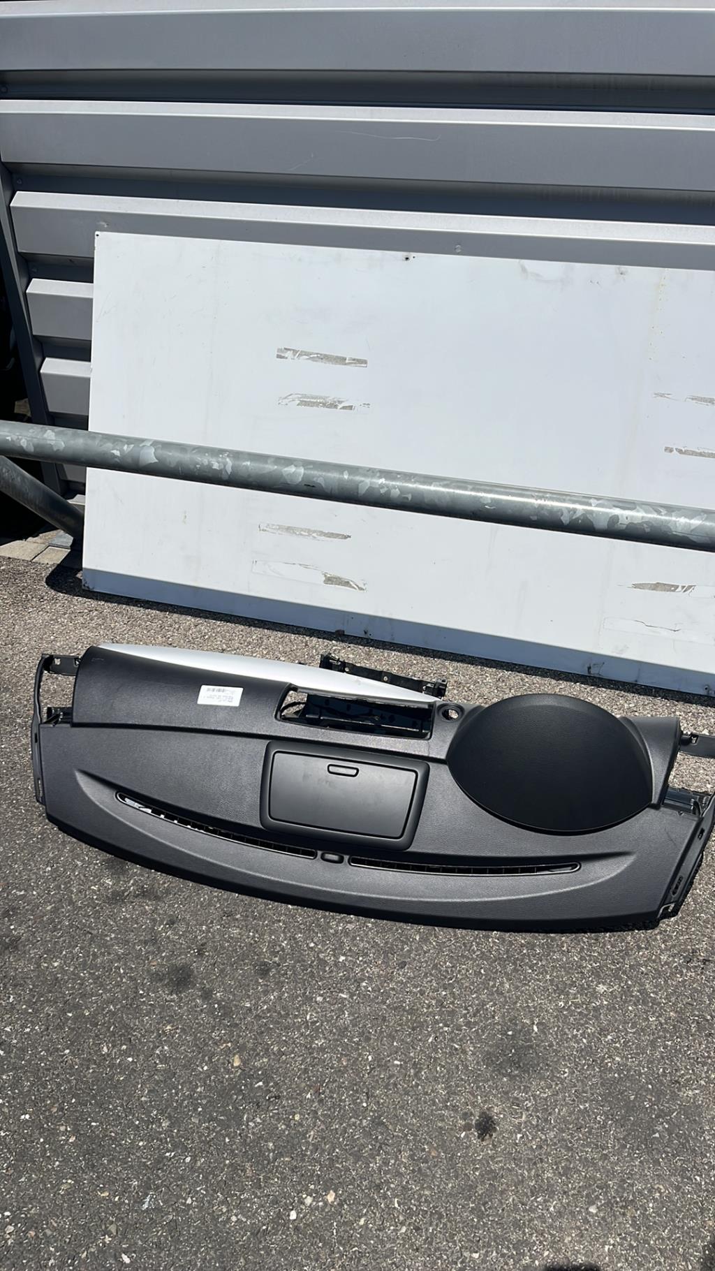 Tableau de bord BMW SERIE 1 E87 PHASE 1 Essence - 1