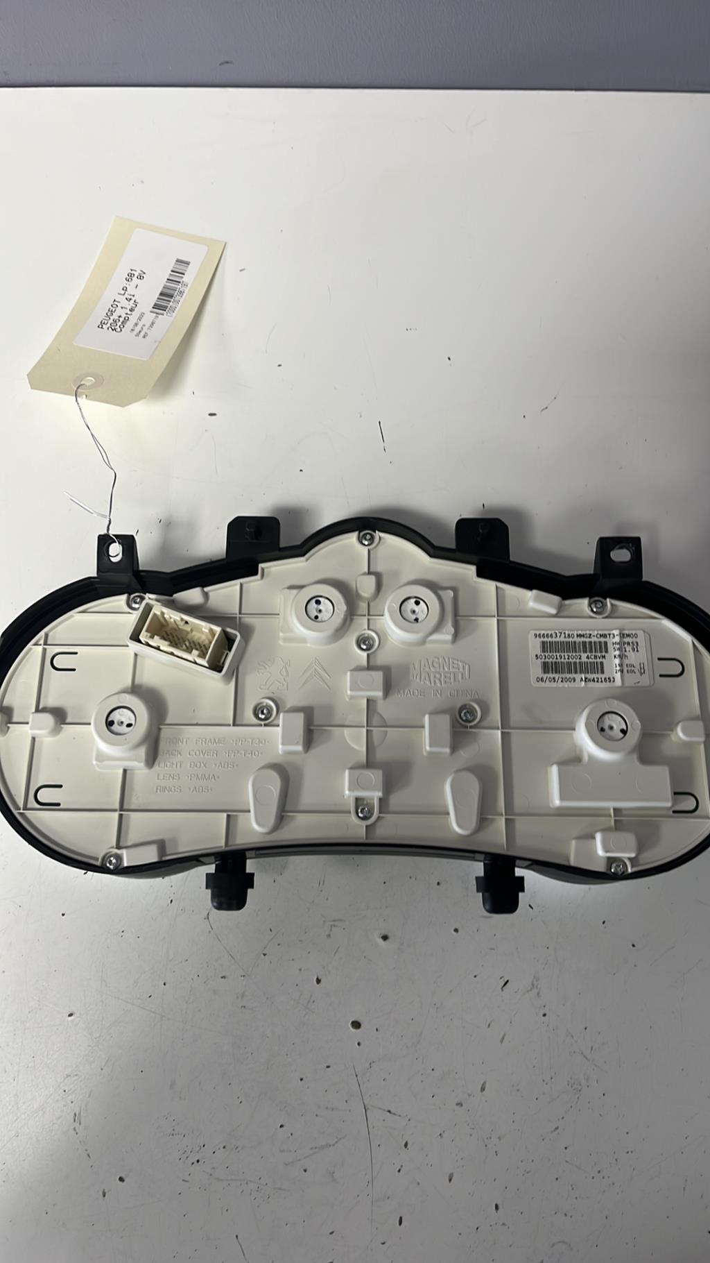Compteur PEUGEOT 206+ Essence - 1