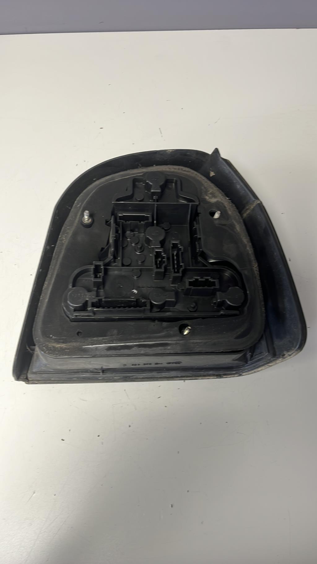 Fanale posteriore principale sinistro (luci) VOLKSWAGEN GOLF Diésel - 1