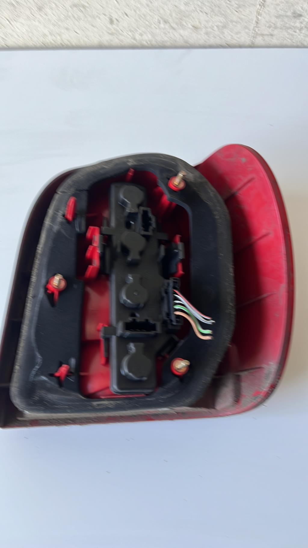 Fanale posteriore principale sinistro (luci) VOLKSWAGEN POLO 3 PHASE 2 Gasolina - 1