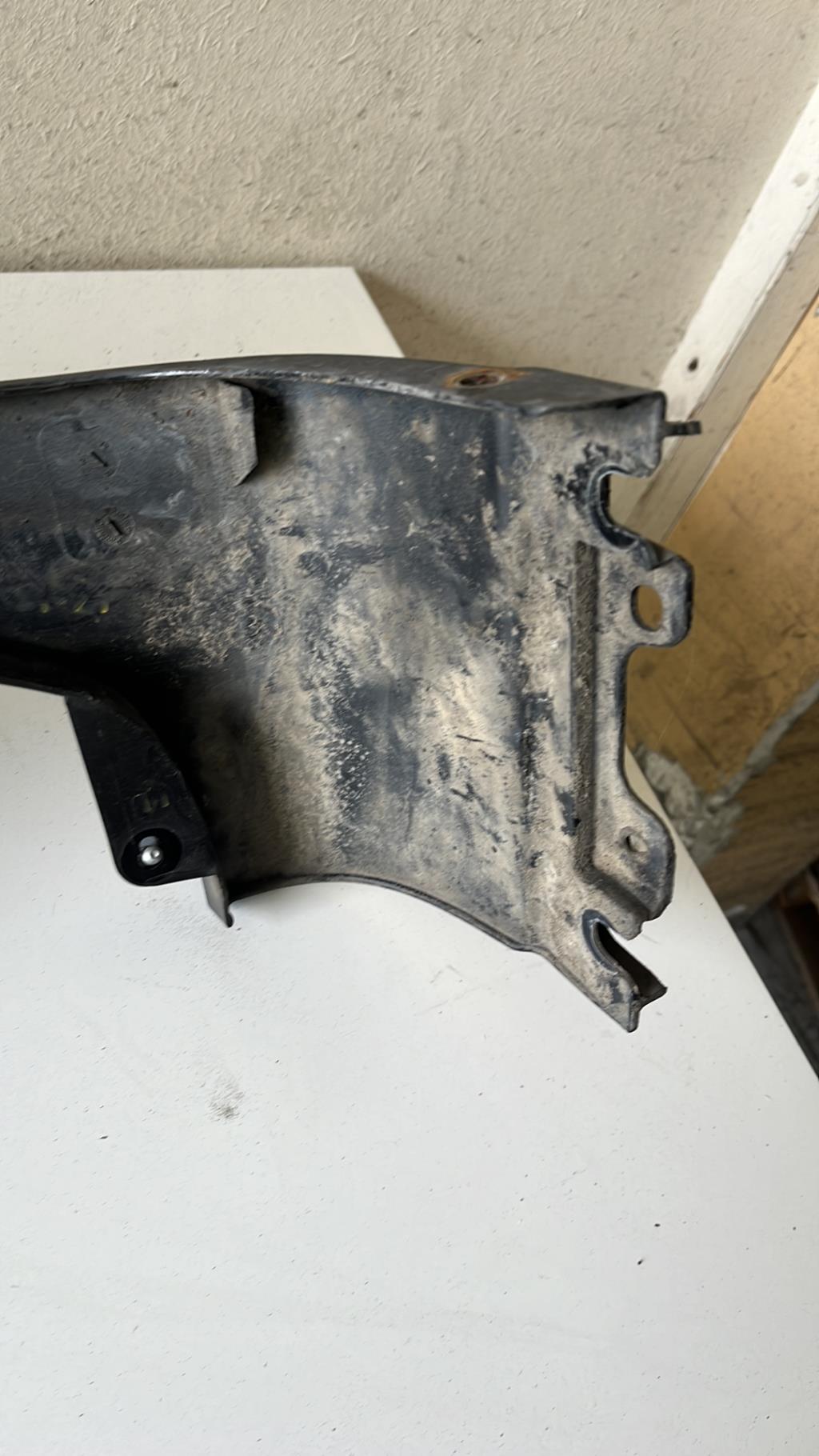Aile avant gauche RENAULT CLIO 3 PHASE 1 Diesel - 1