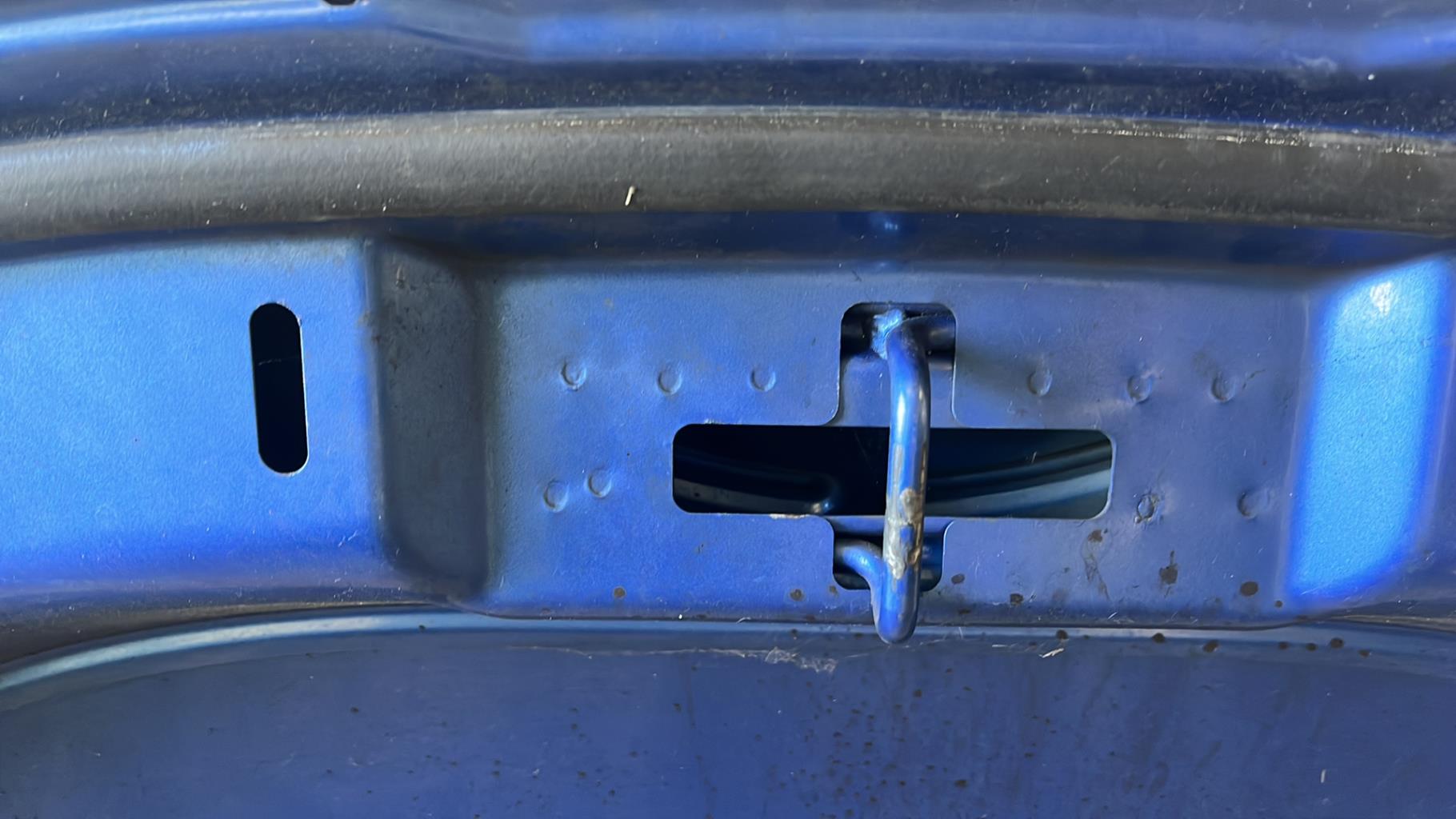 Capot VOLKSWAGEN NEW BEETLE 1 PHASE 1 Essence - 1