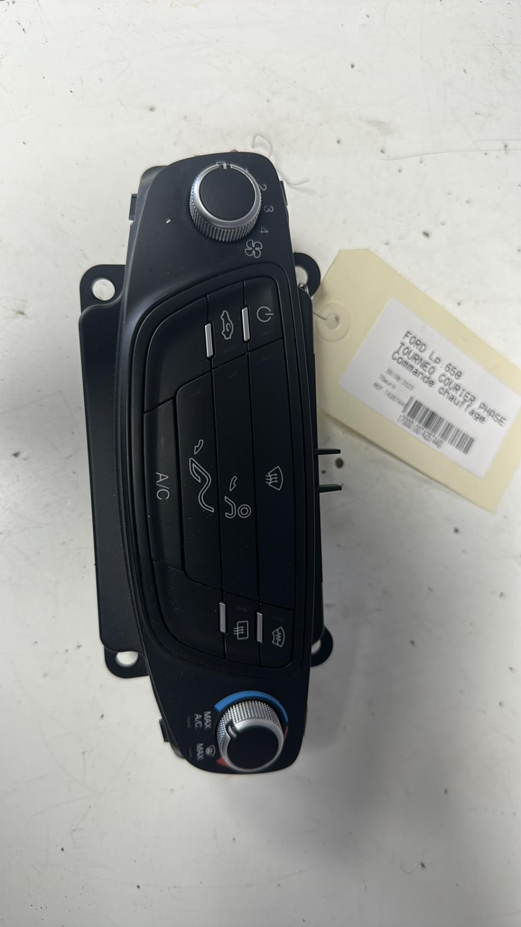 Commande chauffage FORD TOURNEO COURIER 1 PHASE 1 Essence - 1