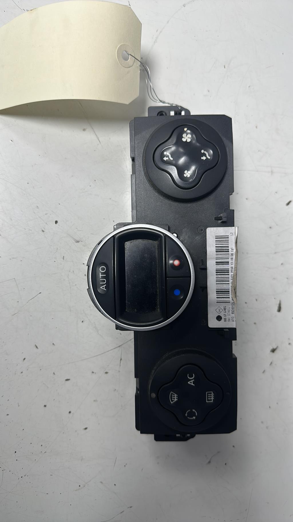 Commande chauffage RENAULT CLIO 3 PHASE 2 Diesel - 1