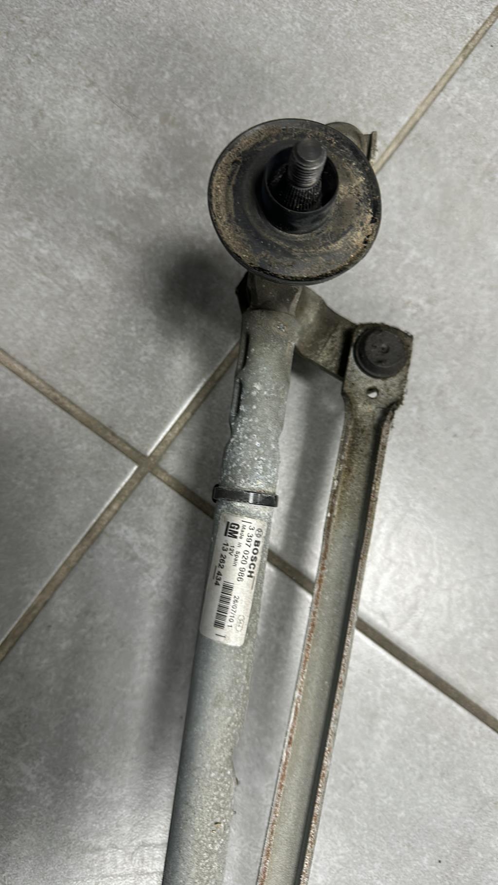 Motore tergicristallo anteriore OPEL ASTRA J PHASE 1 Diésel - 1