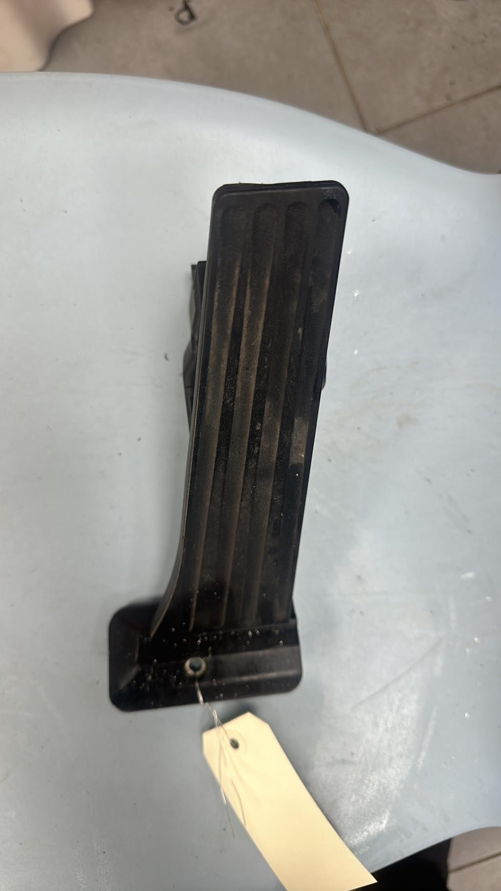 Pedale acceleratore BMW SERIE 1 F20 PHASE 1 Diésel - 1