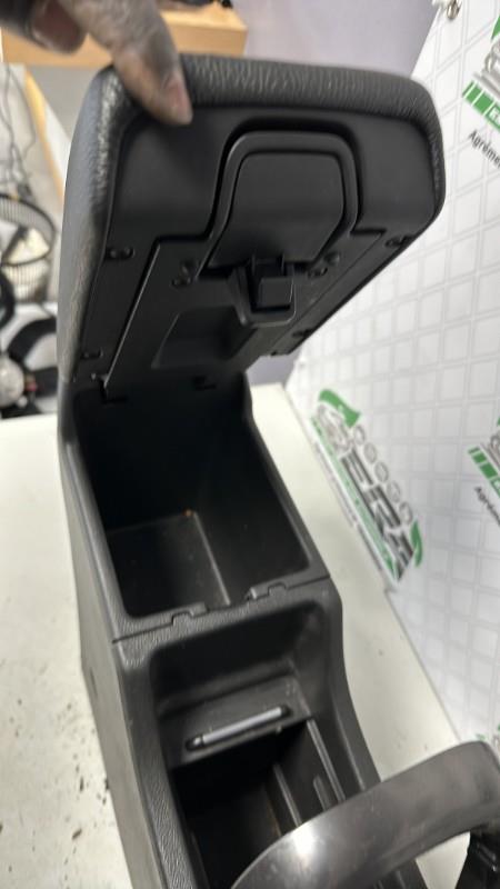 Console central (interieur plastique) OPEL ASTRA J PHASE 1 Diesel - 1