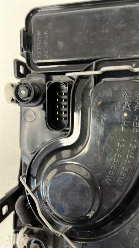 Gruppo ottico anteriore principale sinistro (luci)(faro) VOLKSWAGEN BORA BREAK Diésel - 1