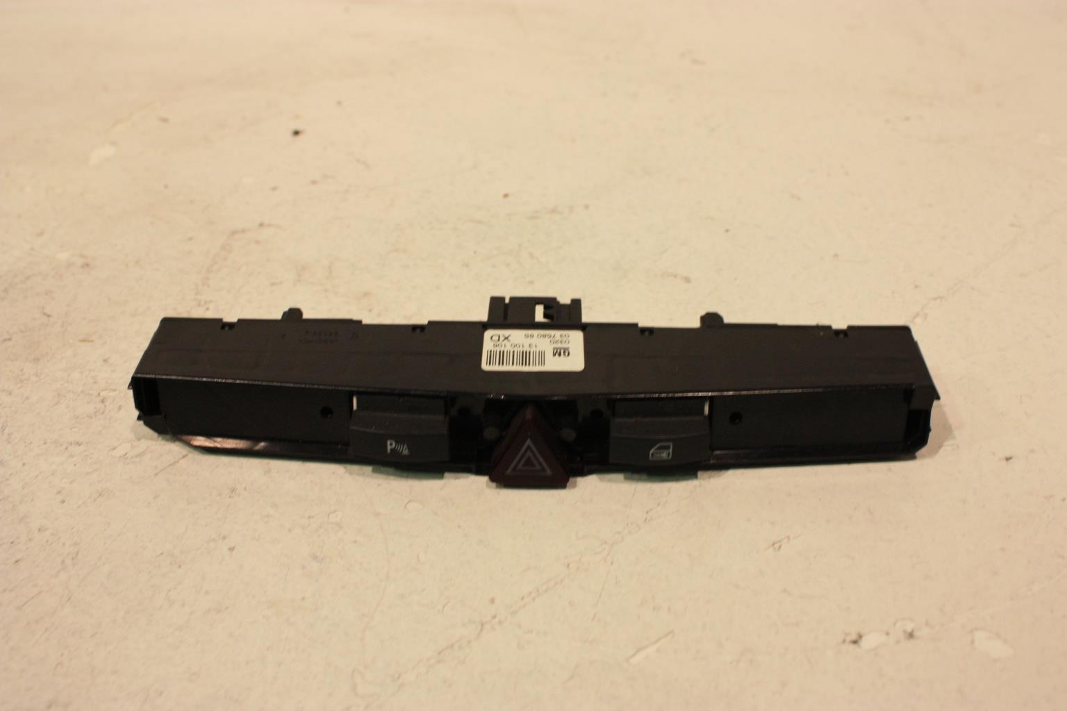 Bouton de warning OPEL ZAFIRA B PHASE 2  - 1