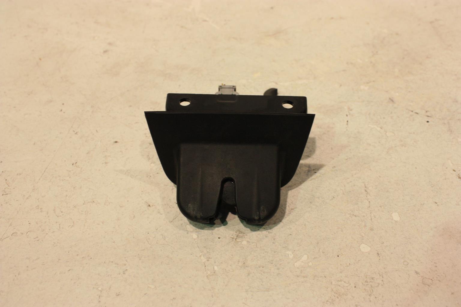 Serrure de hayon AUDI A3 2 PHASE 1 Diesel - 1