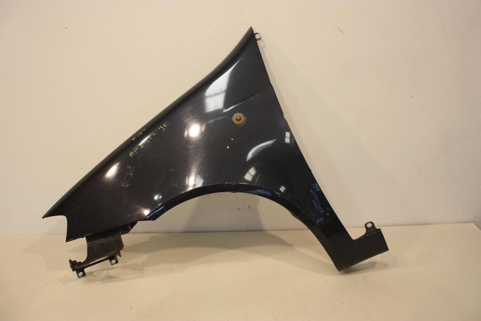 Aile avant gauche FIAT PUNTO 2 PHASE 1 Essence - 1