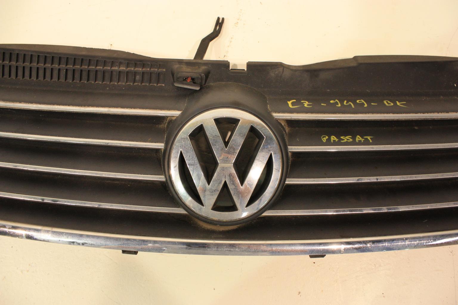 Calandre VOLKSWAGEN PASSAT 4 PHASE 2 BREAK Diesel - 1