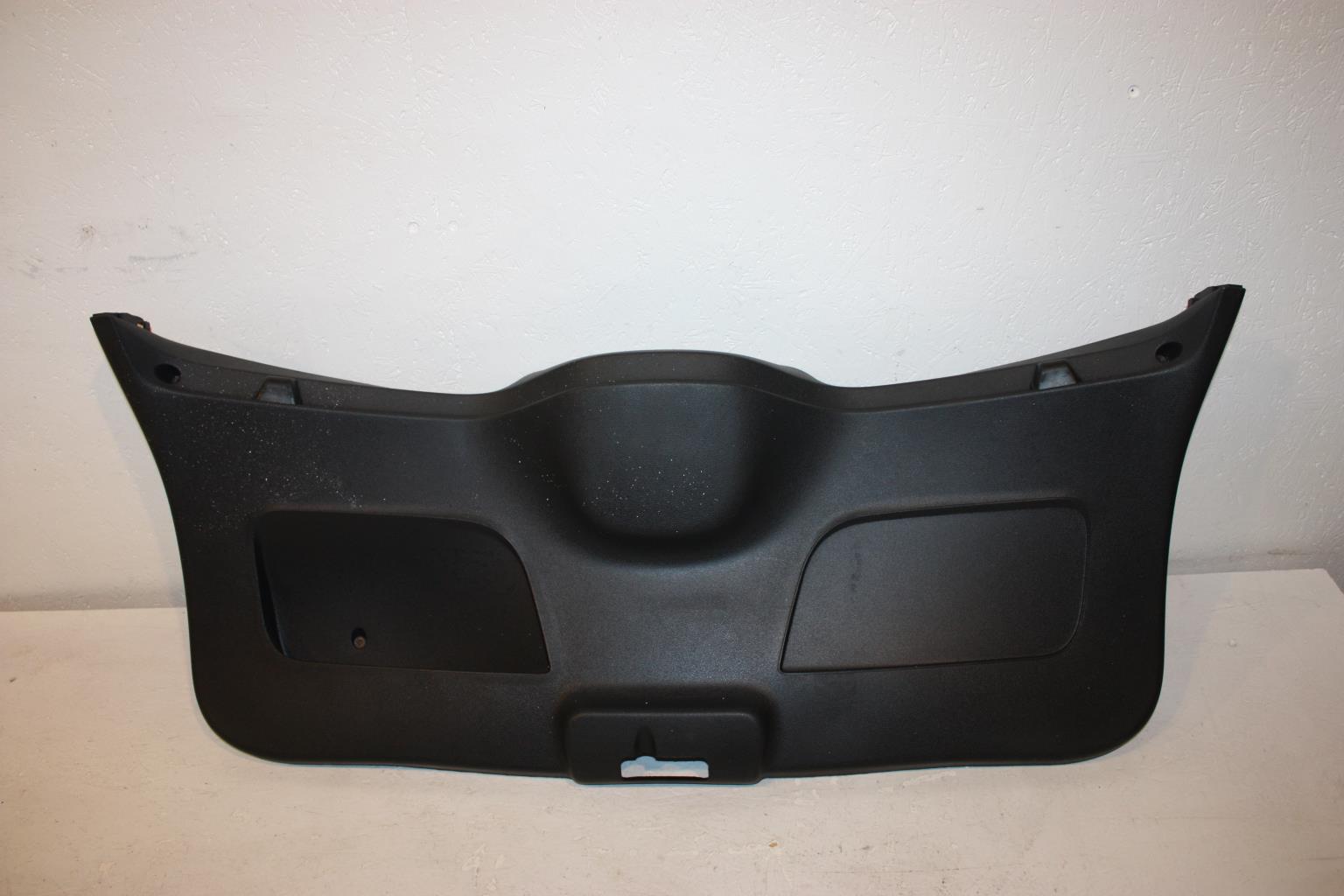 Garniture hayon RENAULT CLIO 3 PHASE 1  - 1