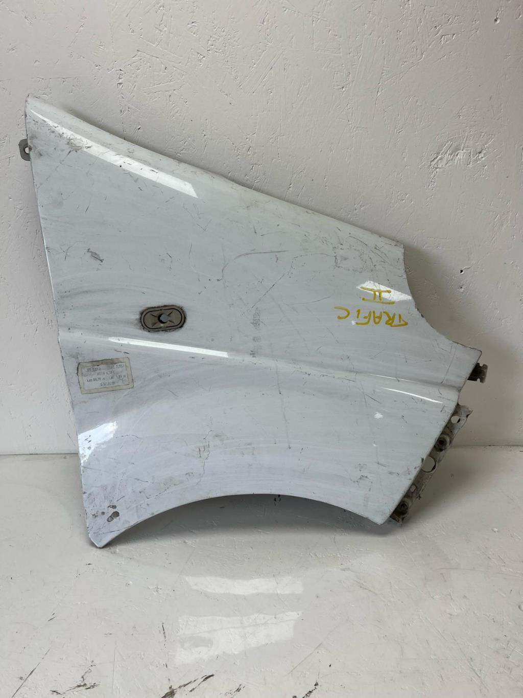 Aile avant droit RENAULT TRAFIC 2 PHASE 1  - 1