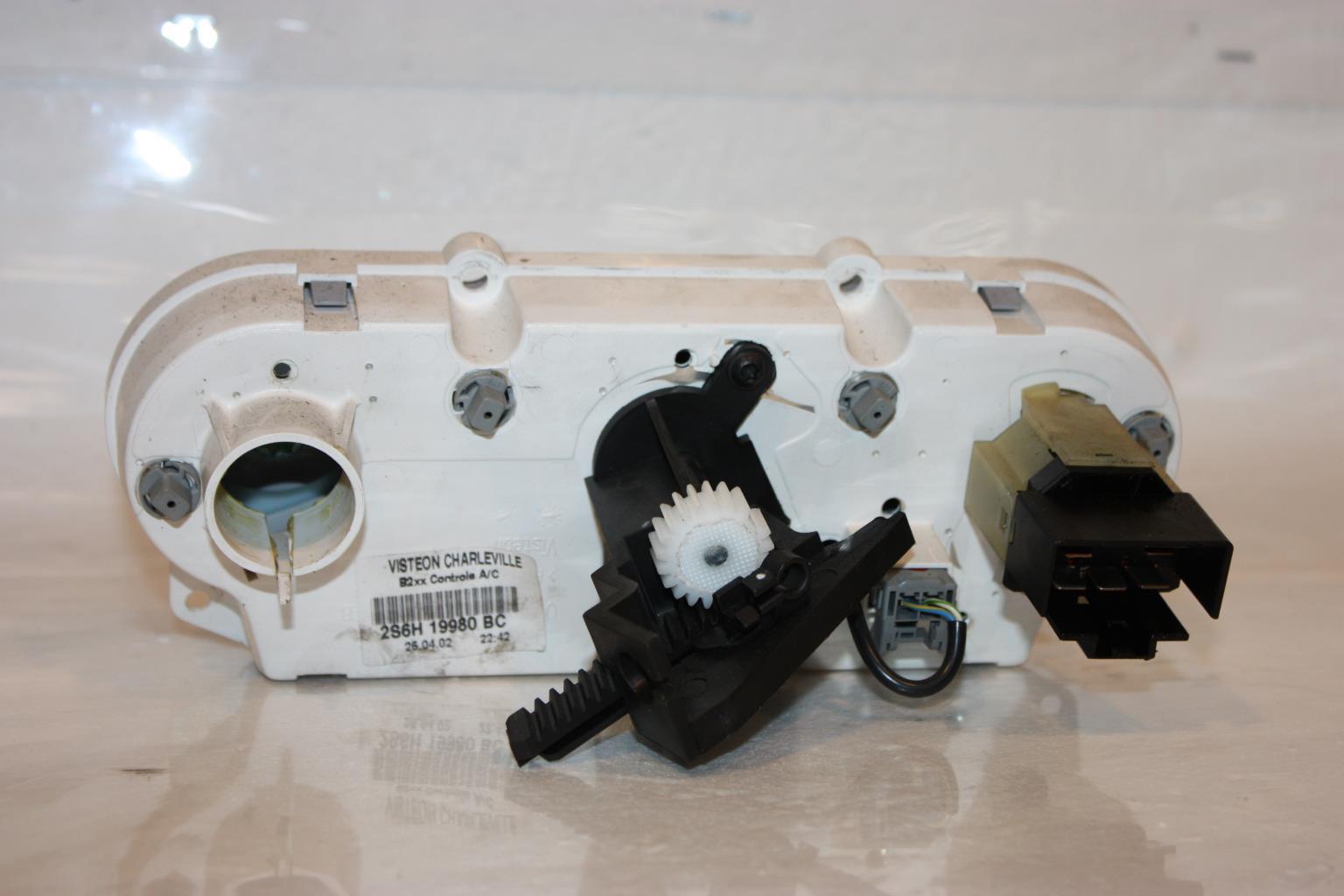 Commande chauffage FORD FIESTA 5 PHASE 1  - 1