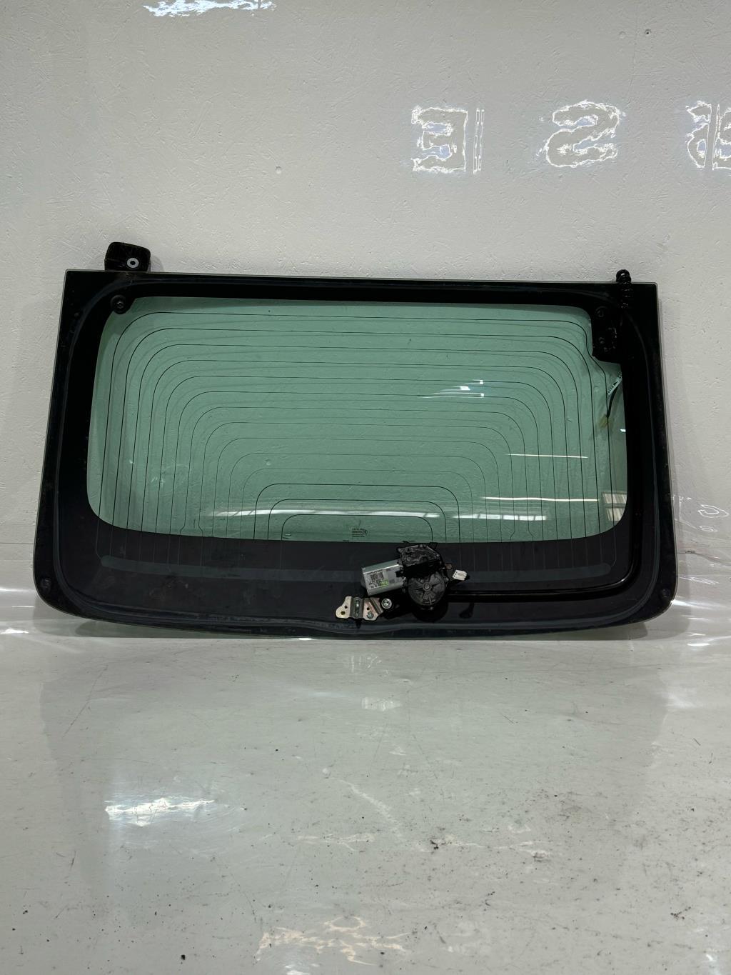 Lunette arriere PEUGEOT 107 PHASE 1  - 1