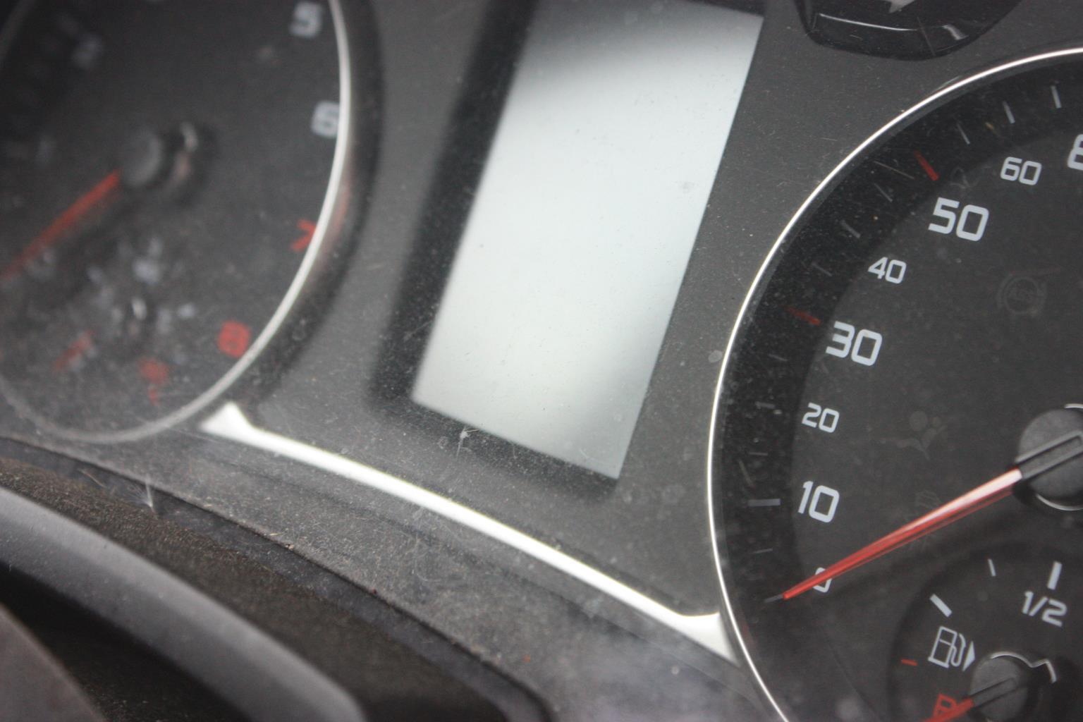 Compteur AUDI A1 1 PHASE 1 Essence - 1