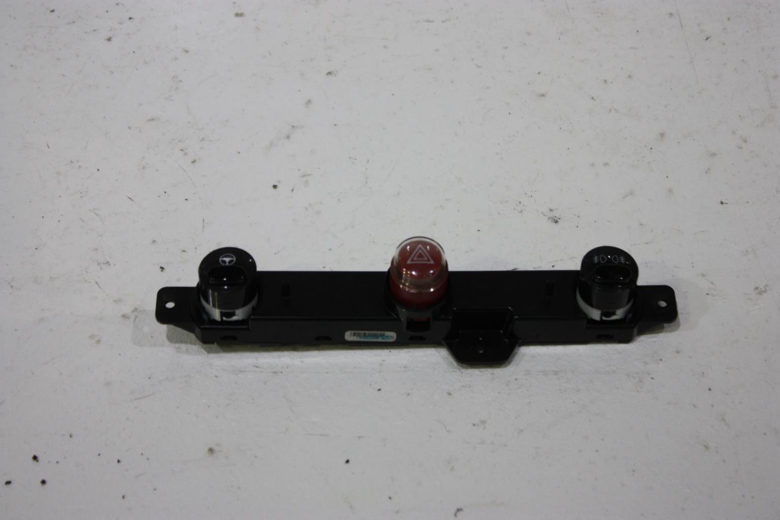 Bouton de warning FIAT 500 2 PHASE 1 Diesel - 1