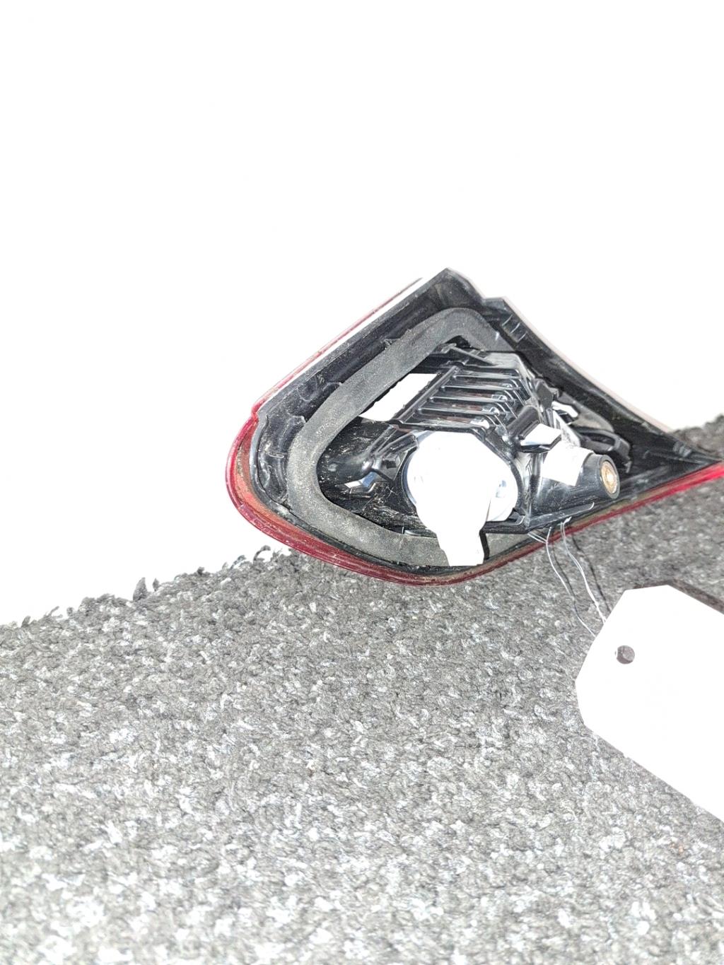Feu arriere secondaire droit (feux) OPEL CORSA E Essence - 1