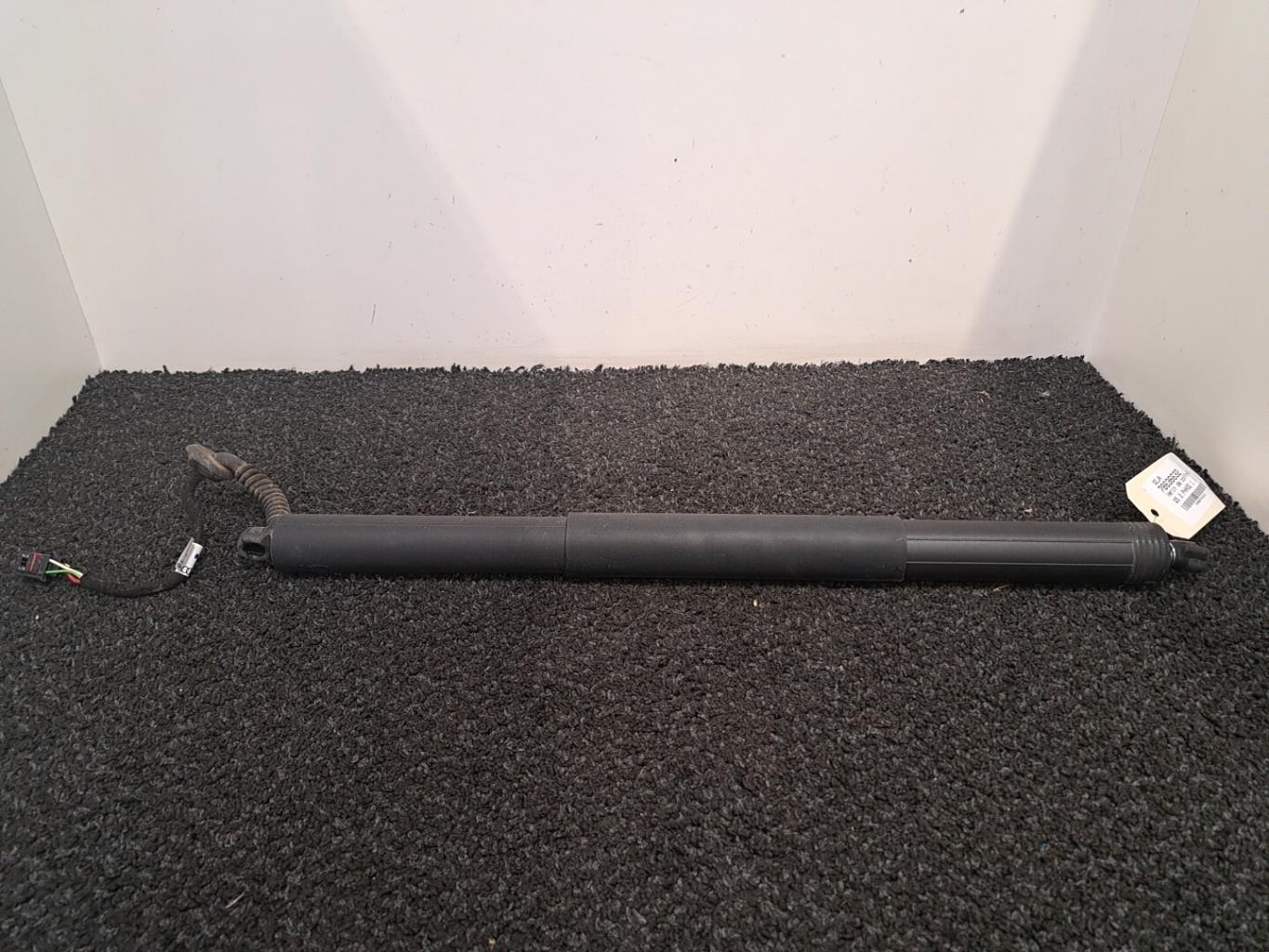 Verin de coffre gauche AUDI Q5 2 PHASE 1 Diesel - 1