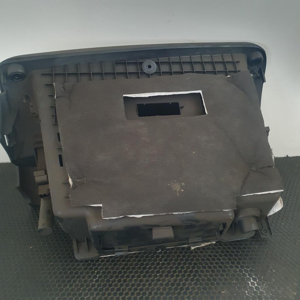 Boite a gants MINI MINI 3 F56 PHASE 1 Diesel - 1