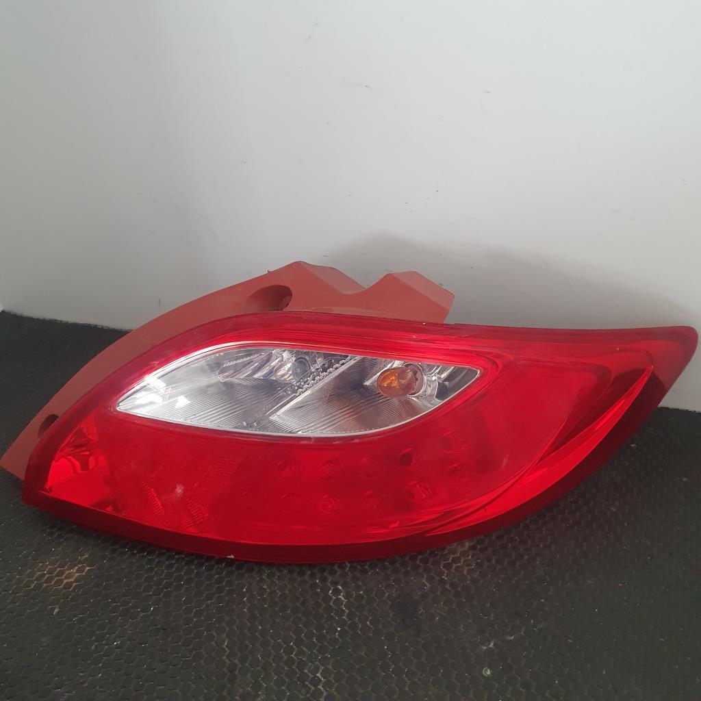 Feu arriere principal droit (feux) MAZDA 2 2 PHASE 1 Essence - 1