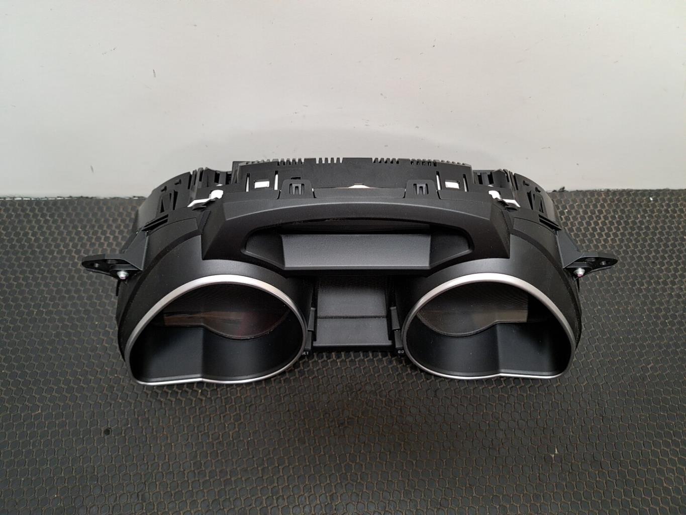Compteur AUDI A5 1 SPORTBACK PHASE 1 Diesel - 1