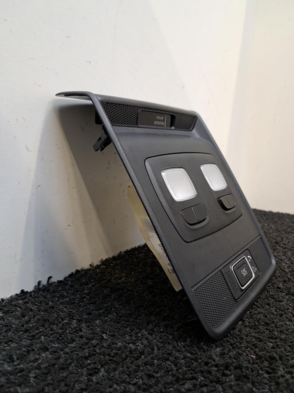 Eclairage de plafonnier RENAULT CLIO 5 Essence - 1