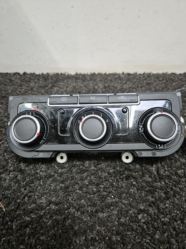 Commande chauffage VOLKSWAGEN SCIROCCO 3 PHASE 1 COUPE Essence - 1
