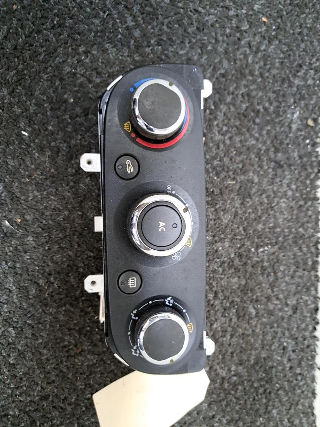 Commande chauffage RENAULT CLIO 4 PHASE 1 Diesel - 1