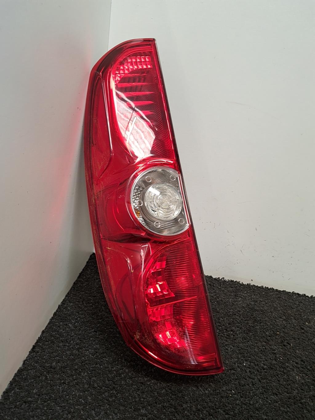 Feu arriere principal gauche (feux) OPEL COMBO D Diesel - 1