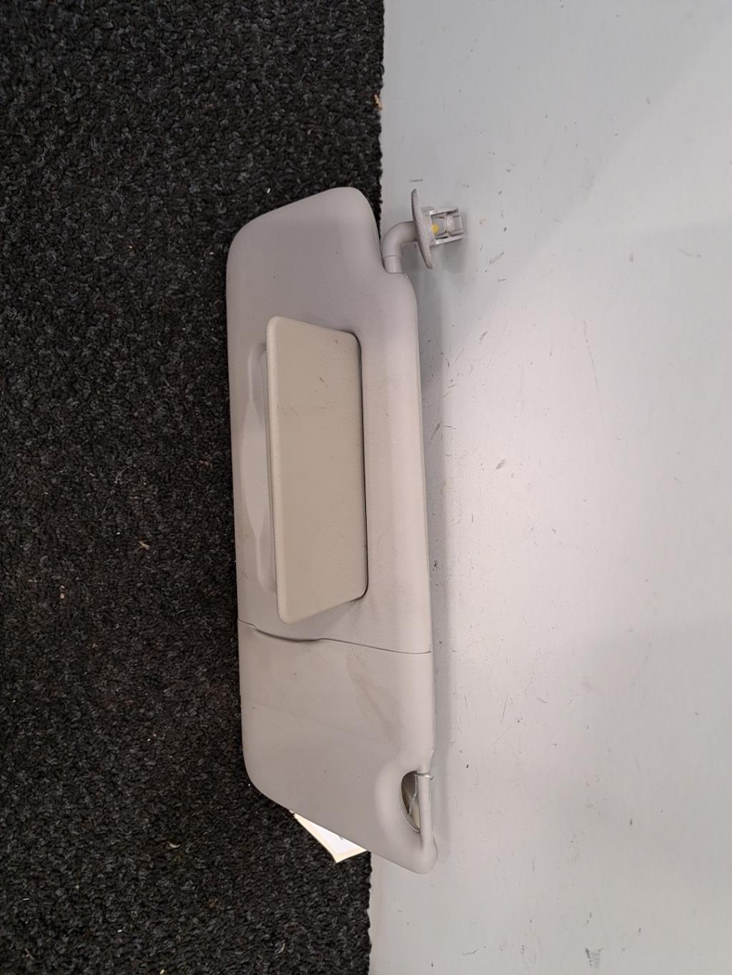 Pare soleil gauche RENAULT TWINGO 2 PHASE 1 Essence - 1