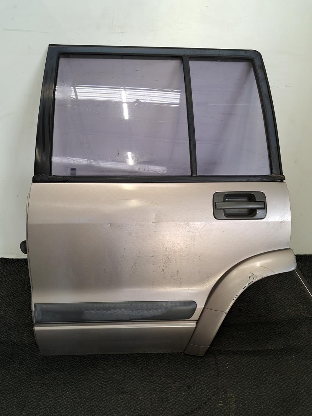 Porte arriere gauche ISUZU TROOPER Diesel - 1