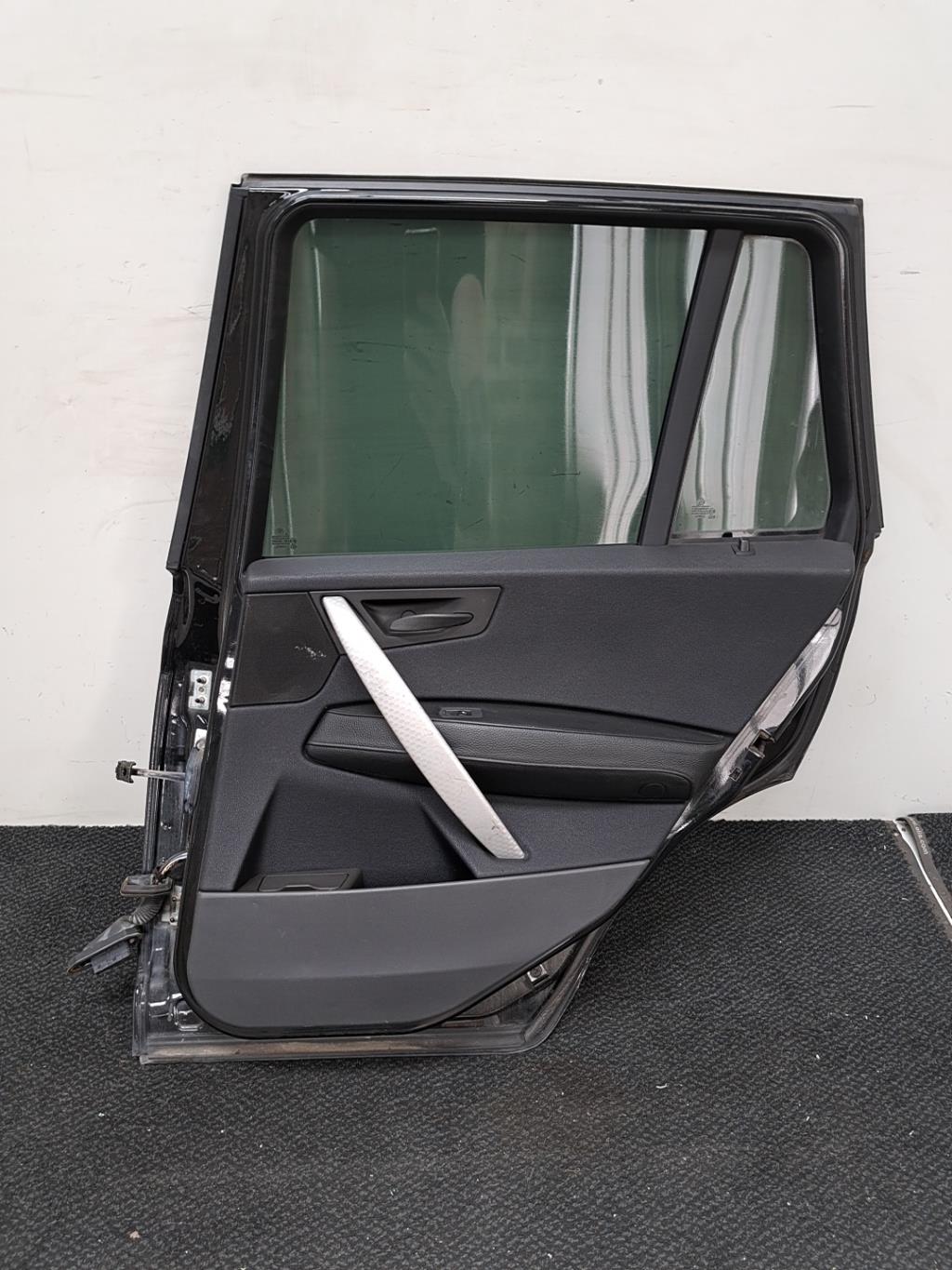 Porte arriere droit BMW X3 E83 PHASE 1 Diesel - 1