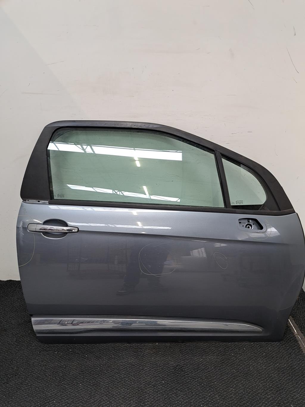 Porte avant droit CITROEN DS3 PHASE 1 Diesel - 1