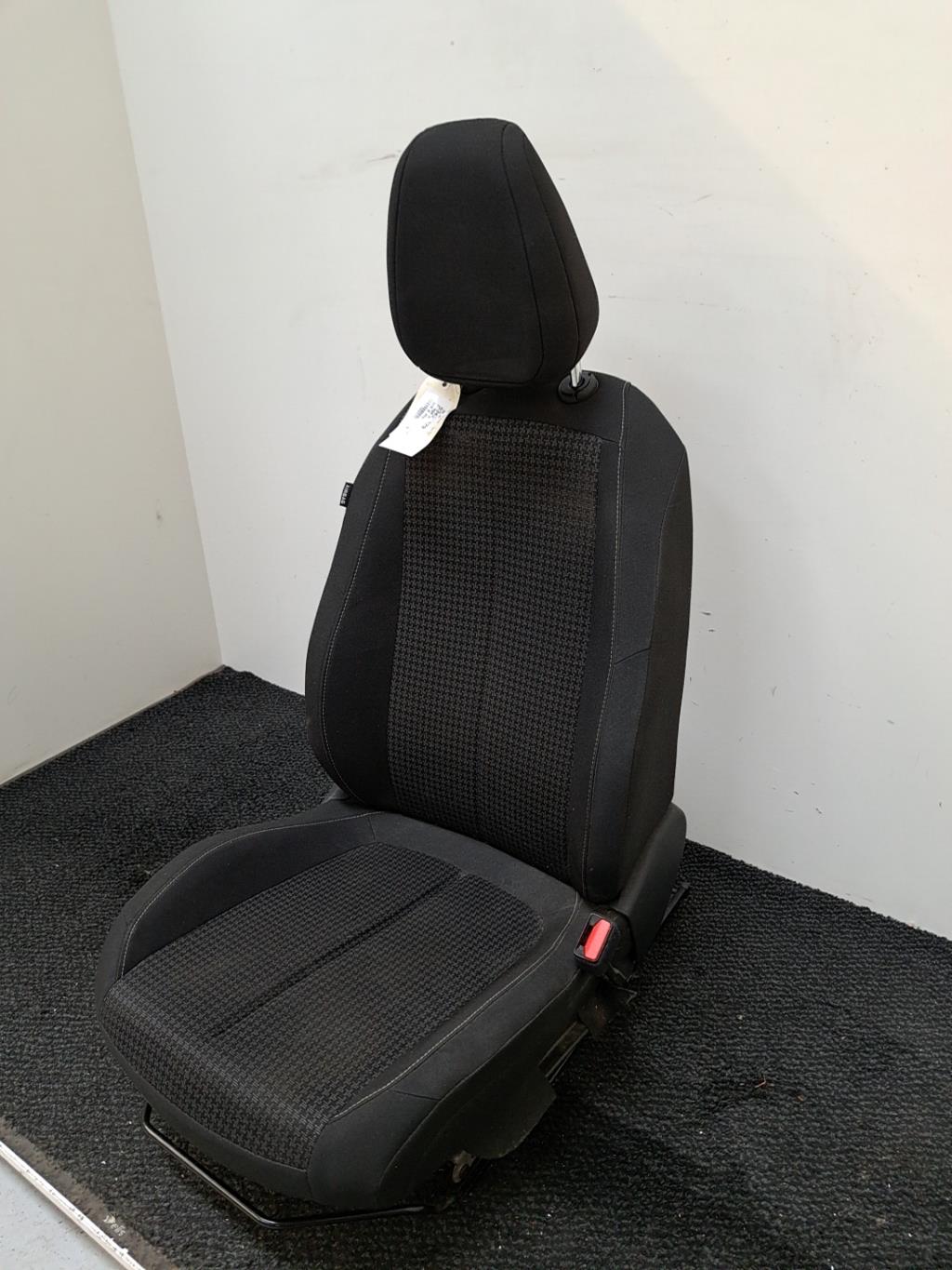 Siege avant droit PEUGEOT 308 2 PHASE 1 Diesel - 1