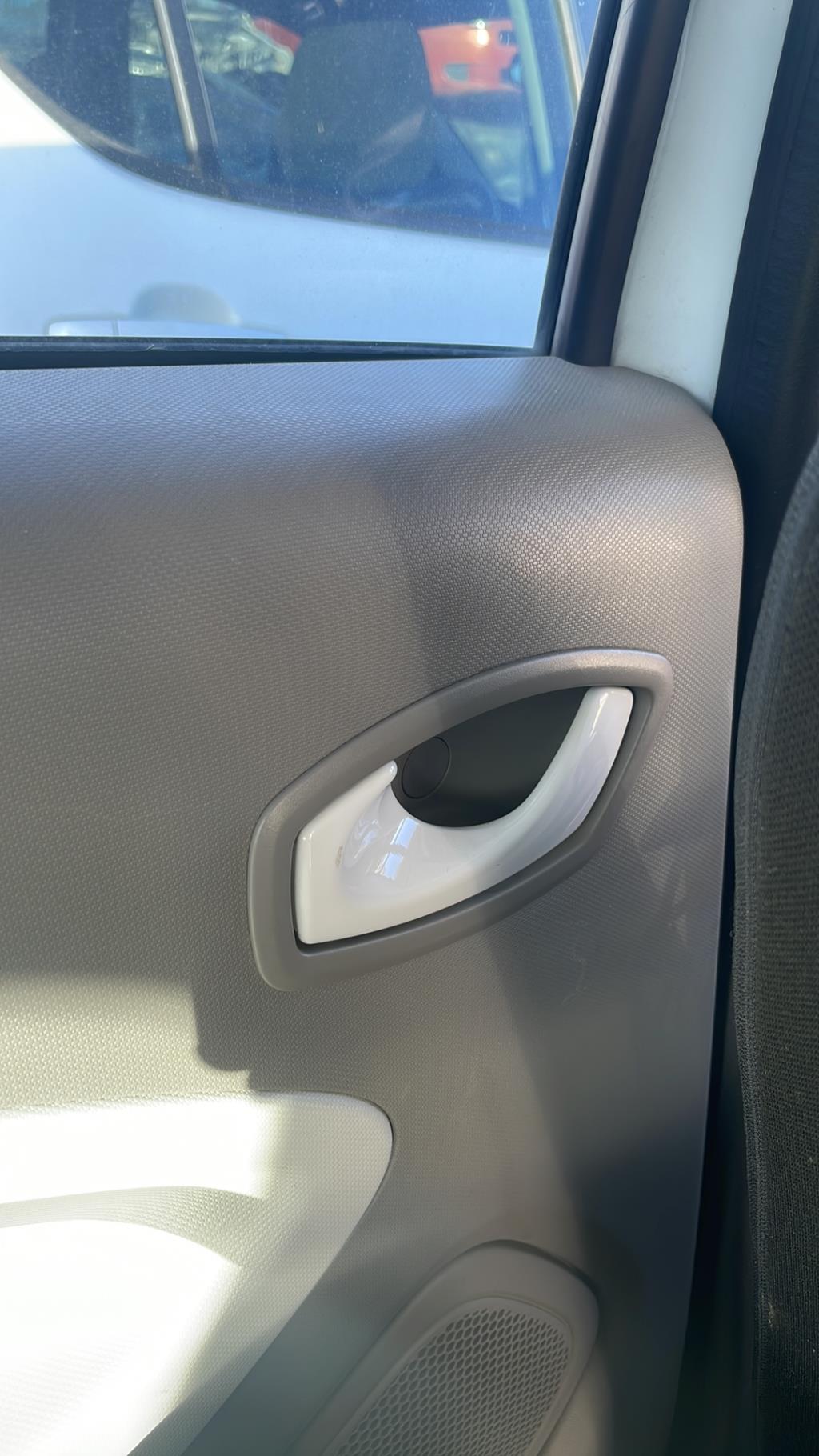 Maniglia interna posteriore sinistra RENAULT ZOE 1 Electricidad - 1